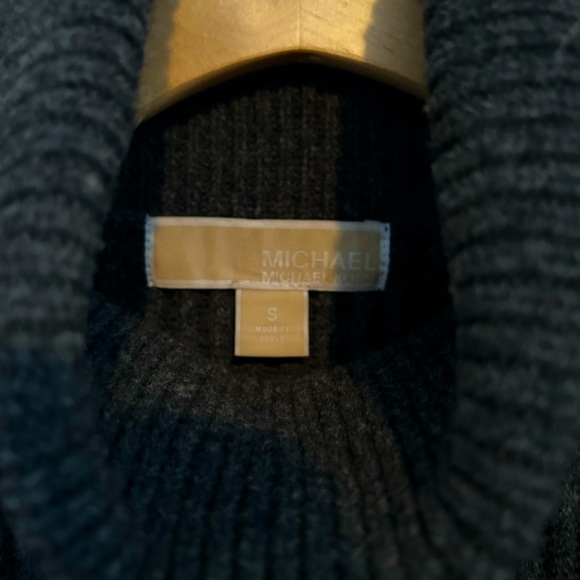 MK grey wool sweater - Picture 2 of 4